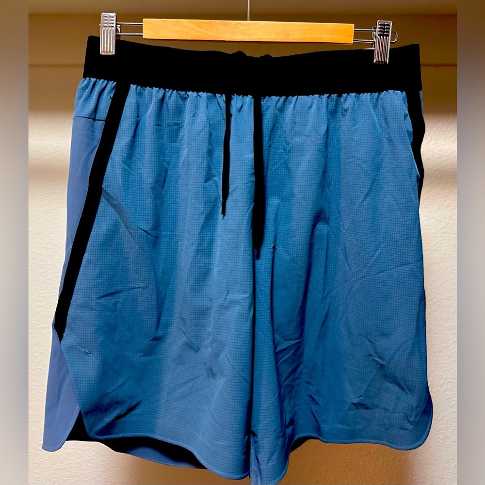 Brand New Men’s Nike Training tech pack shorts